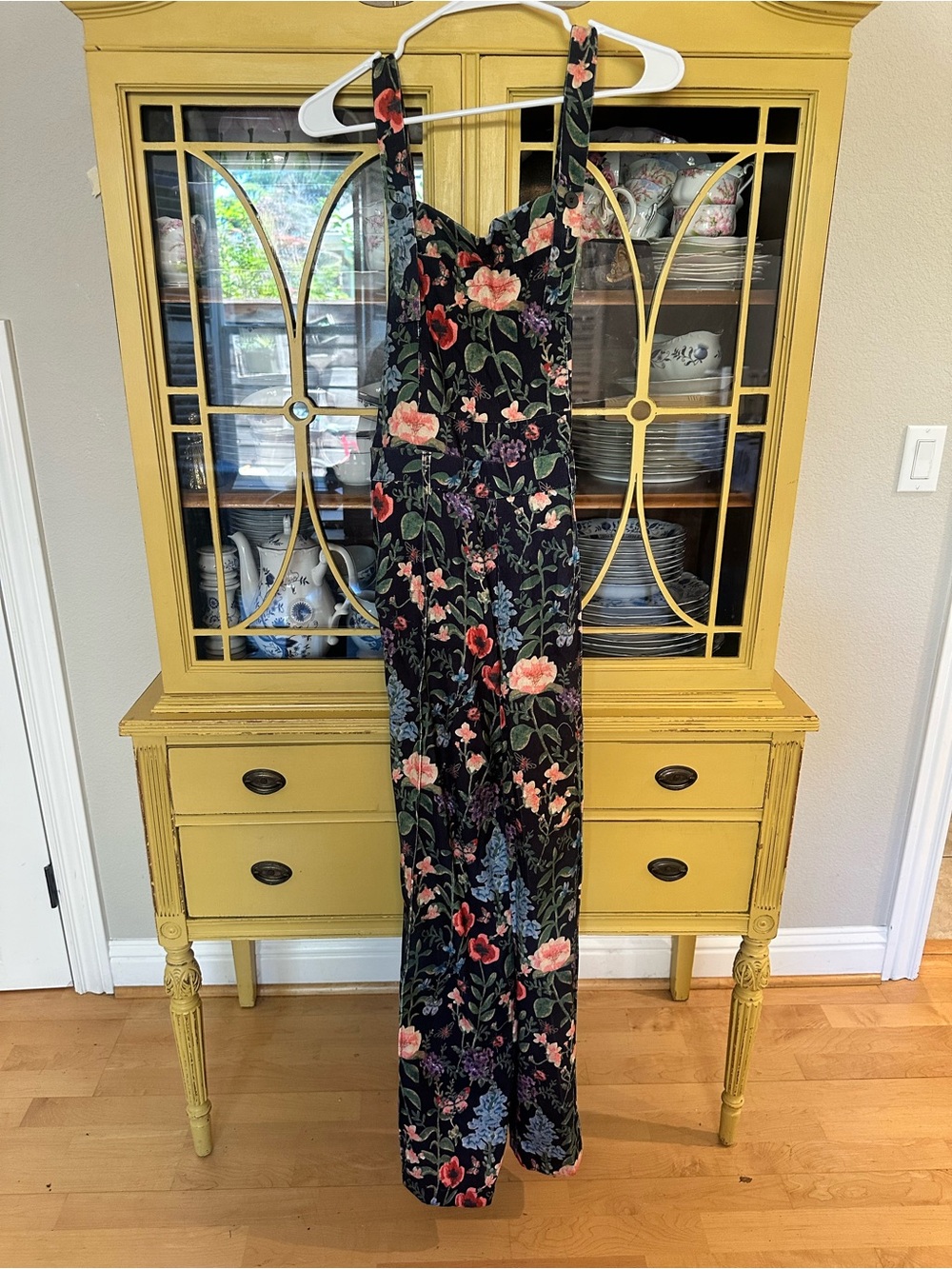 Cider Black Floral Wide-Leg Jumpsuit Pants - Picture 3 of 6